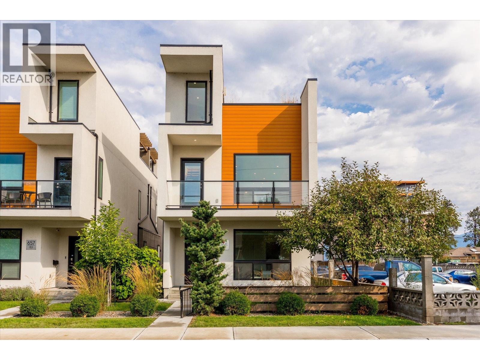 651 Churchill Avenue Unit# 101, Penticton, British Columbia  V2A 1E2 - Photo 2 - 10399685
