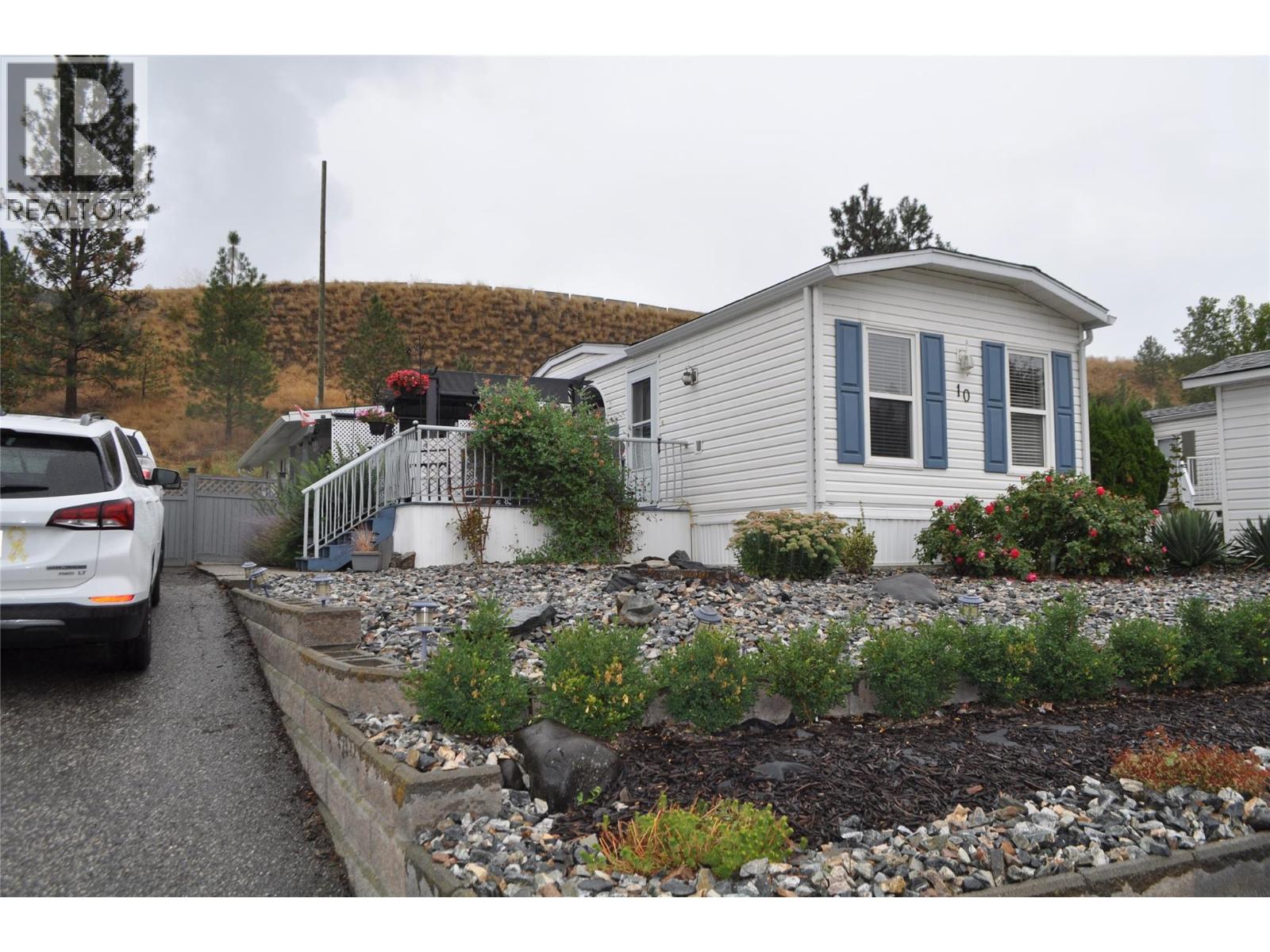 610 Katherine Road Unit# 10, West Kelowna, British Columbia  V1Z 3G2 - Photo 2 - 10399211