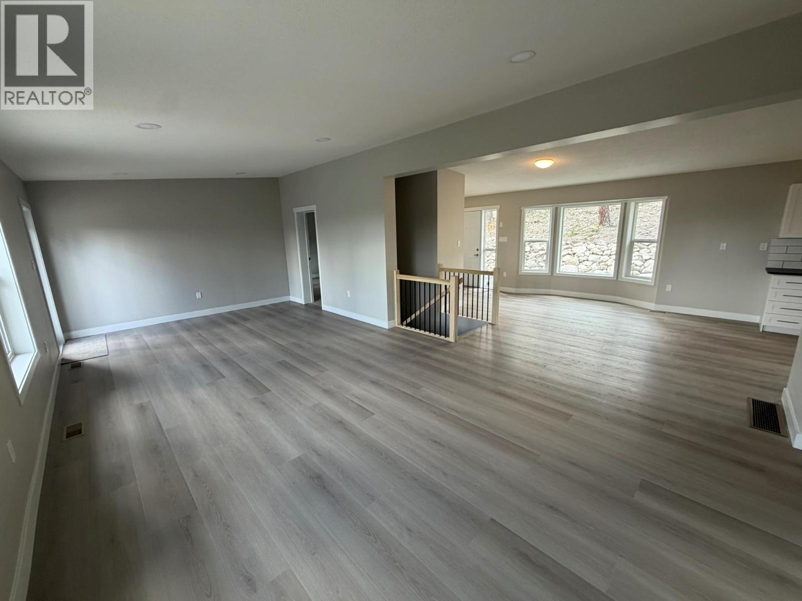 7932 Alpine Road, Kelowna, British Columbia  V1Z 3V4 - Photo 11 - 10399698