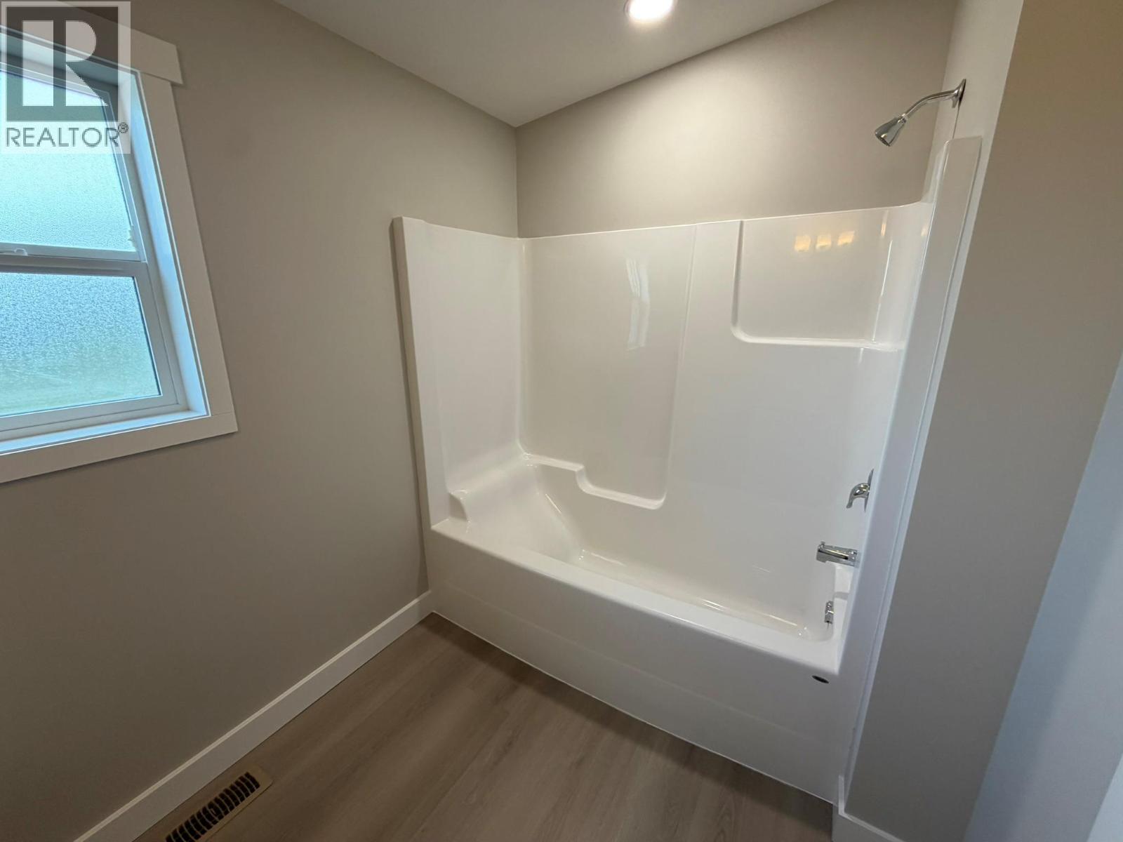 7932 Alpine Road, Kelowna, British Columbia  V1Z 3V4 - Photo 23 - 10399698
