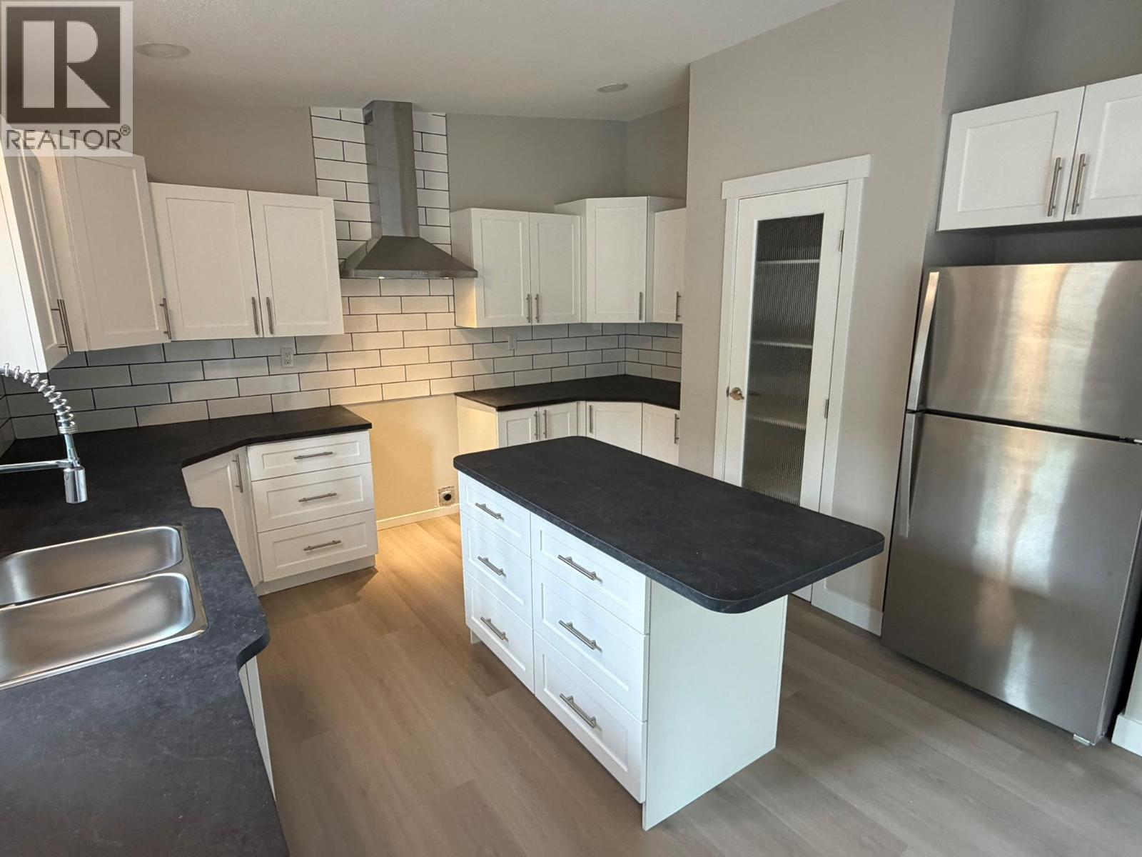 7932 Alpine Road, Kelowna, British Columbia  V1Z 3V4 - Photo 5 - 10399698
