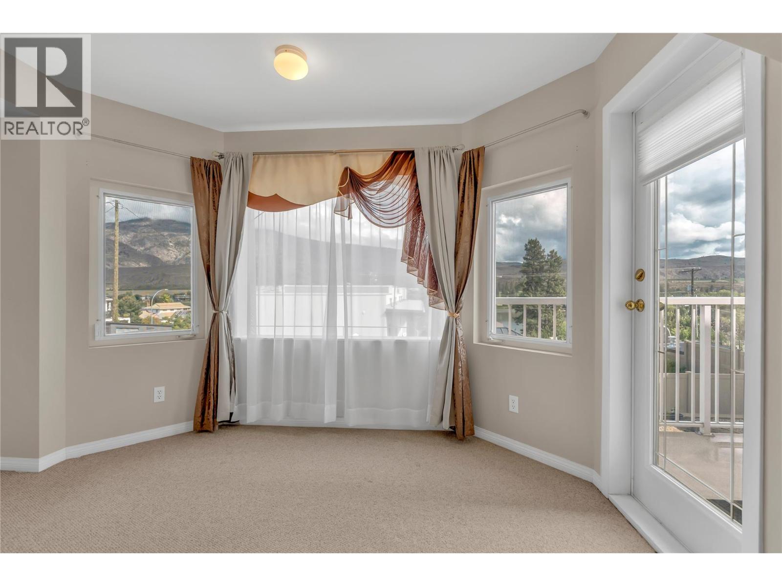 6764 Lakeside Drive, Oliver, British Columbia  V0H 1T4 - Photo 7 - 10399809