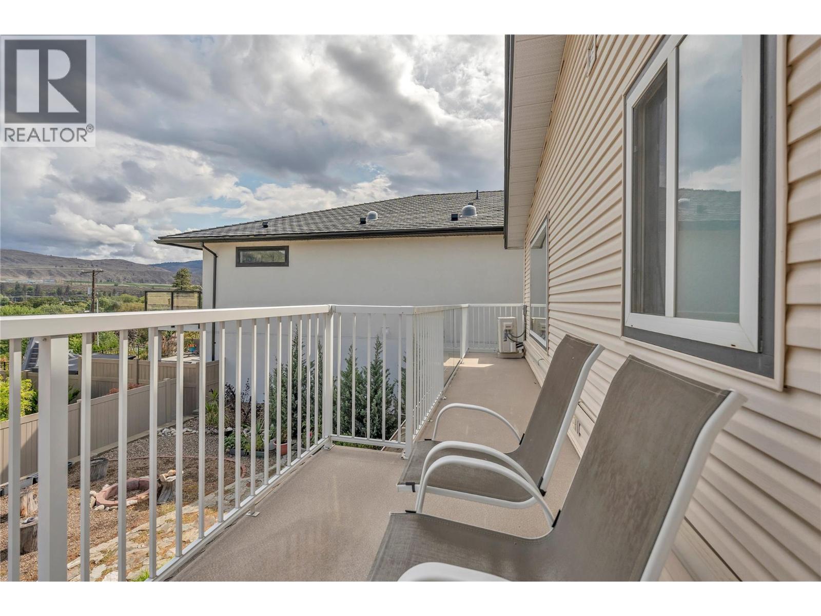 6764 Lakeside Drive, Oliver, British Columbia  V0H 1T4 - Photo 9 - 10399809