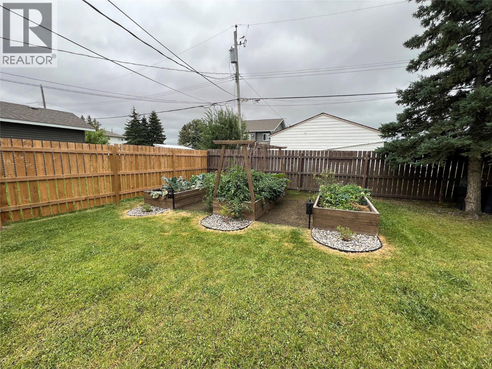 1017 120 Avenue, Dawson Creek, British Columbia  V1G 3J8 - Photo 29 - 10399940