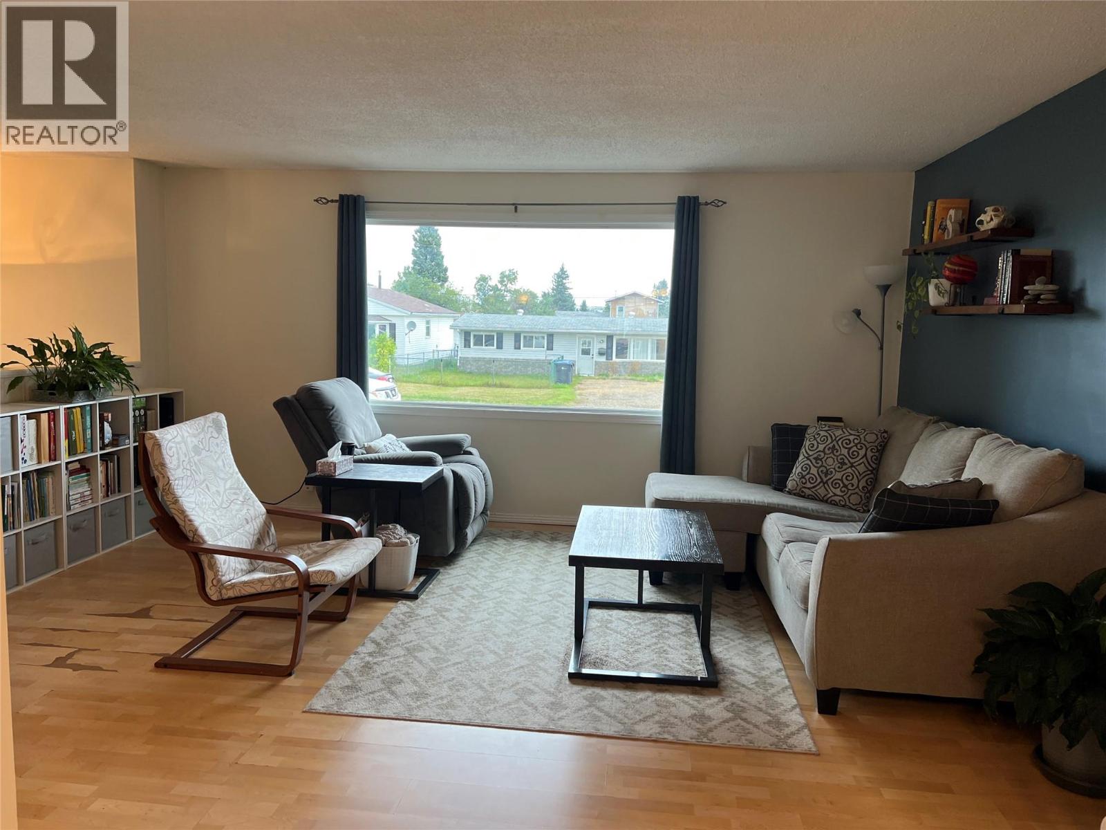 1017 120 Avenue, Dawson Creek, British Columbia  V1G 3J8 - Photo 3 - 10399940