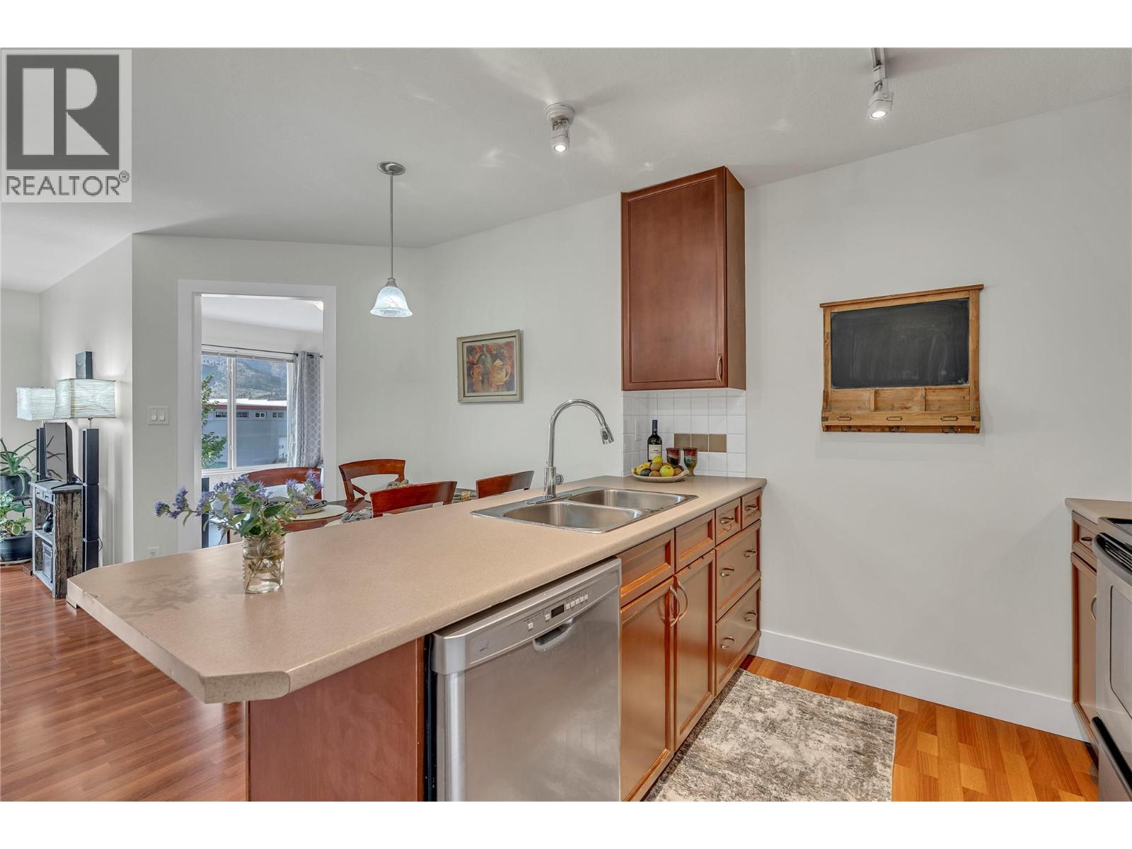 246 Hastings Avenue Unit# 216, Penticton, British Columbia  V2A 2V6 - Photo 4 - 10399911