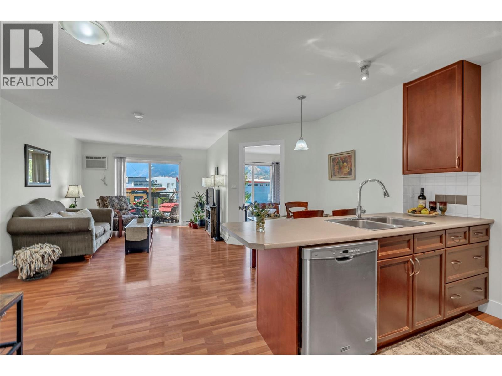 246 Hastings Avenue Unit# 216, Penticton, British Columbia  V2A 2V6 - Photo 7 - 10399911