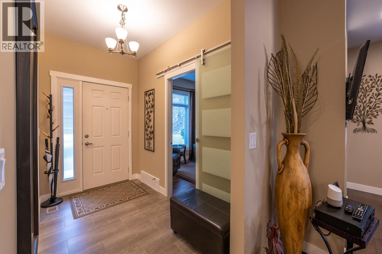 1675 Penticton Avenue Unit# 127 Lot# 27, Penticton, British Columbia  V2A 9E2 - Photo 3 - 10399896