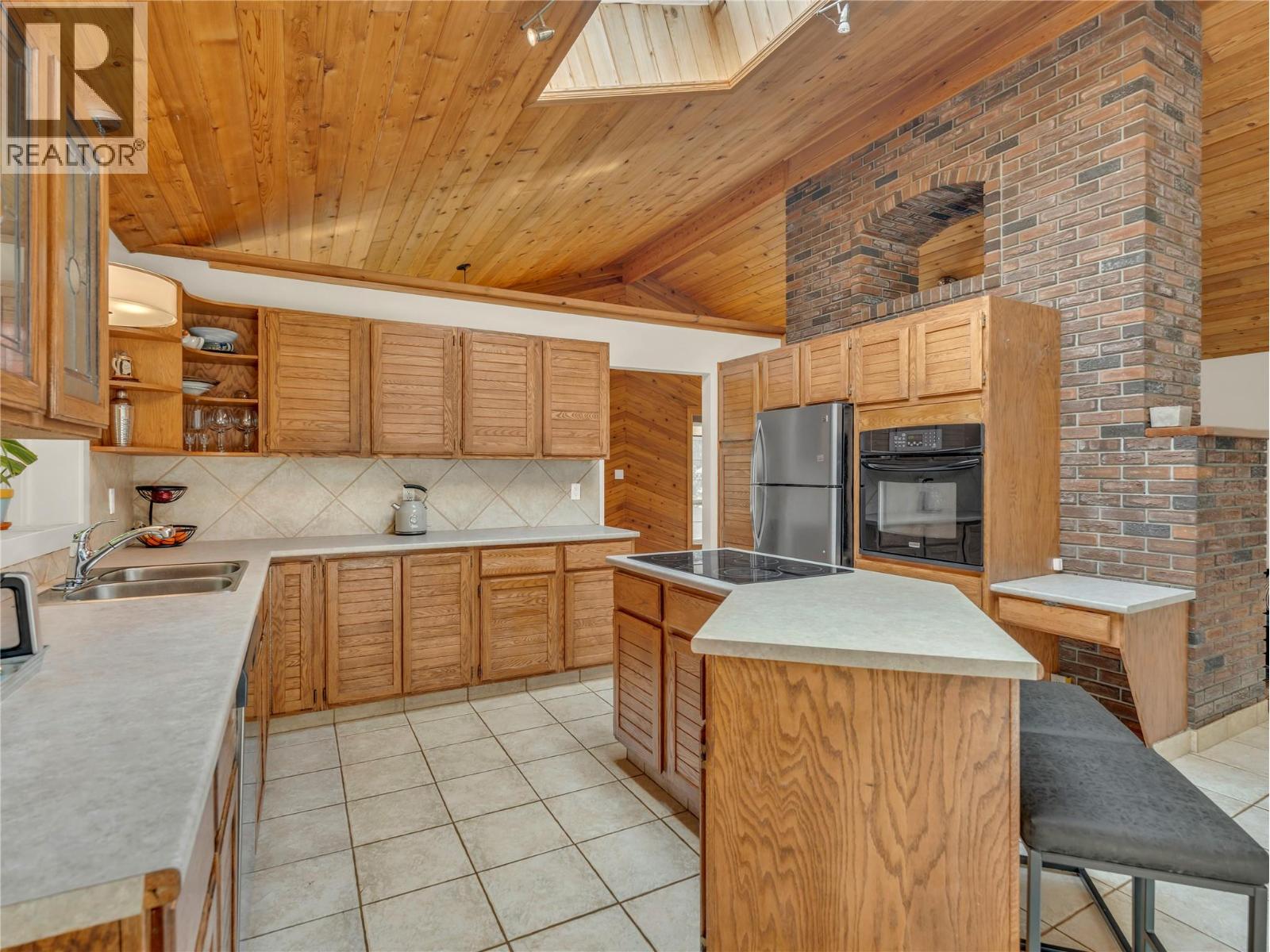 157 Adams Crescent, Penticton, British Columbia  V2A 7B6 - Photo 10 - 10399473