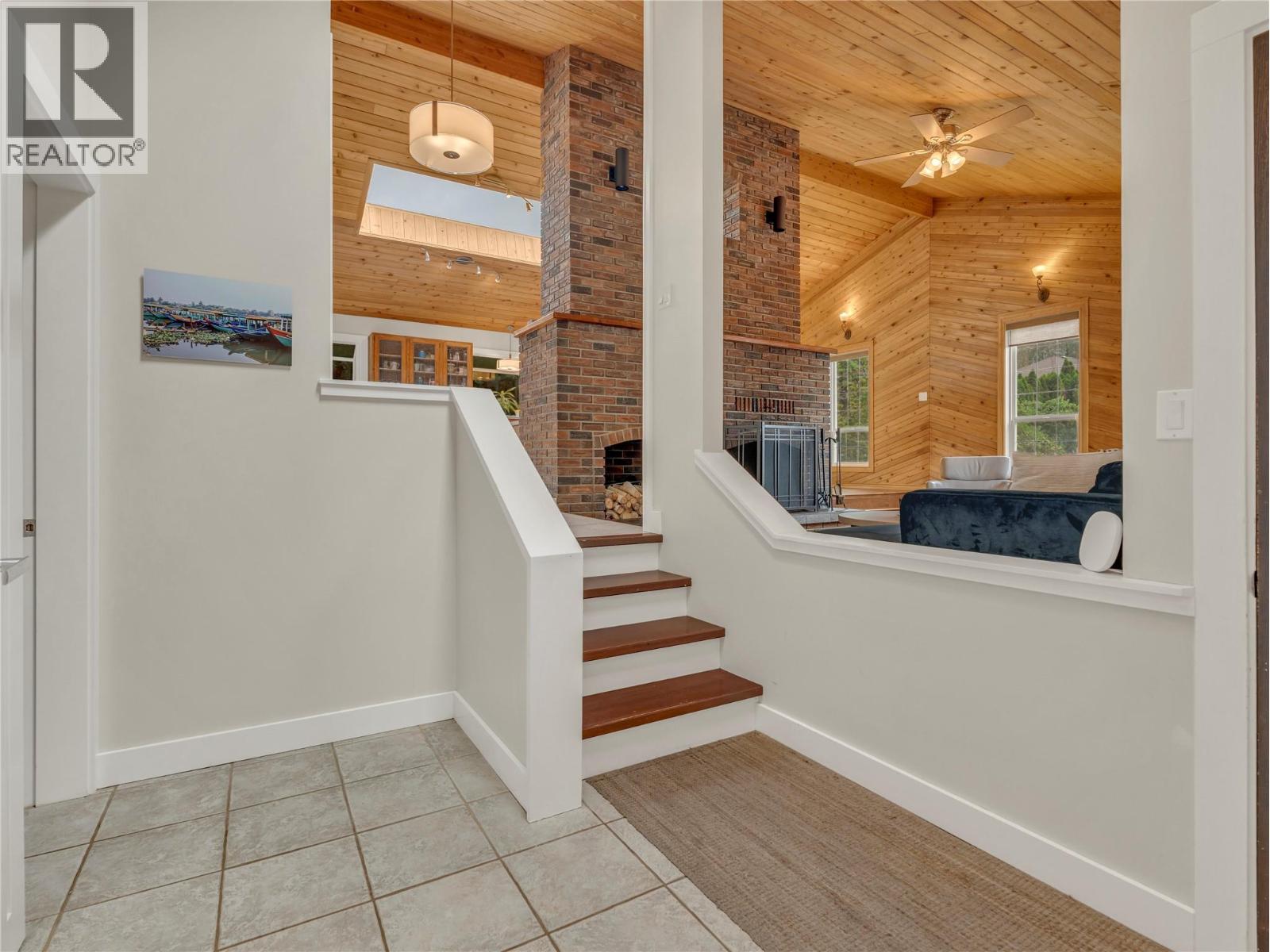 157 Adams Crescent, Penticton, British Columbia  V2A 7B6 - Photo 3 - 10399473