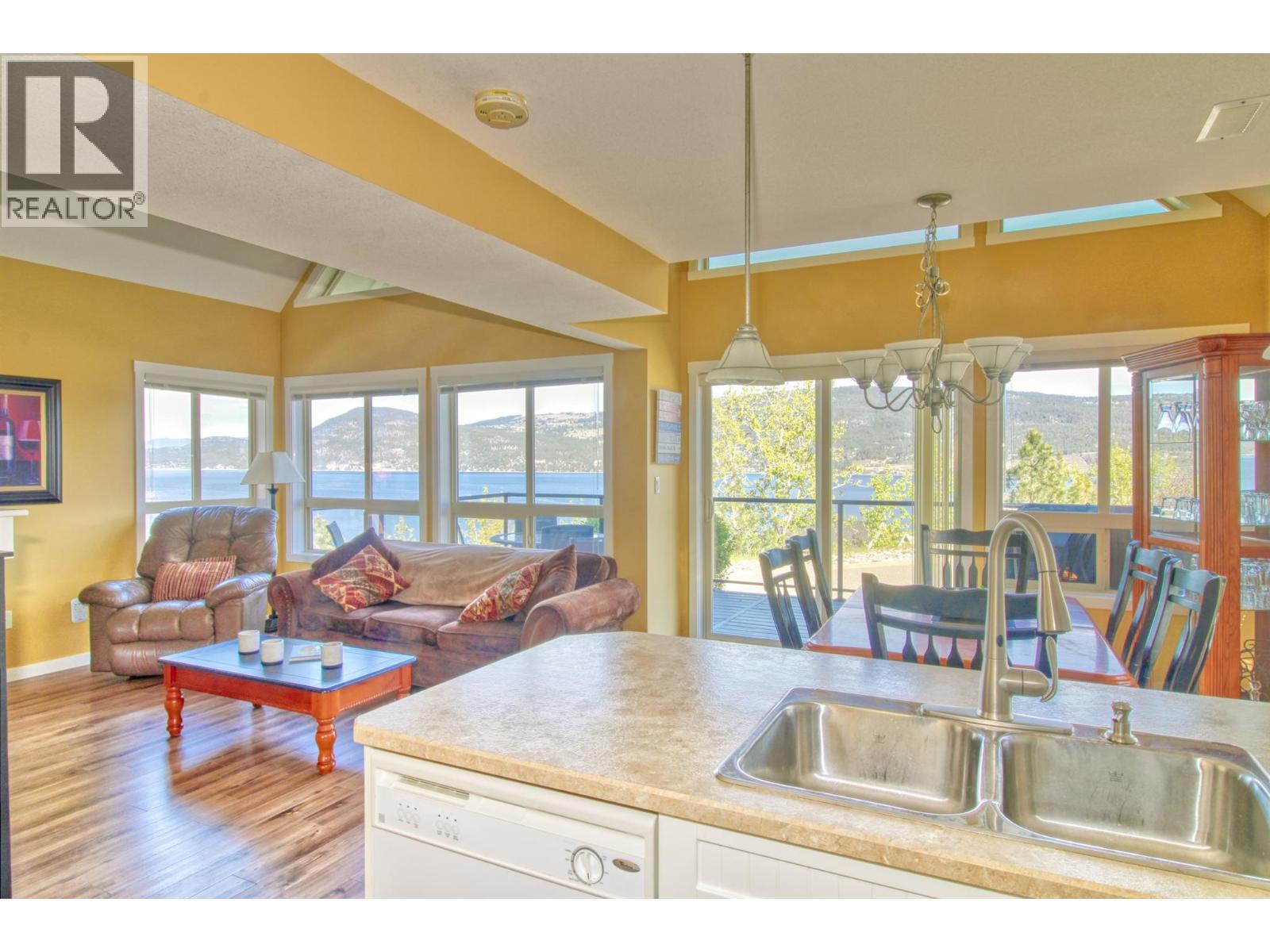 6871 Santiago Loop Unit# 115, Kelowna, British Columbia  V1Z 3R8 - Photo 5 - 10399870