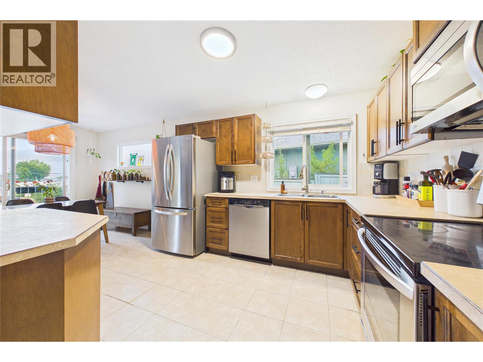 1393 Highland Drive S, Kelowna, British Columbia  V1Y 3W2 - Photo 15 - 10399566