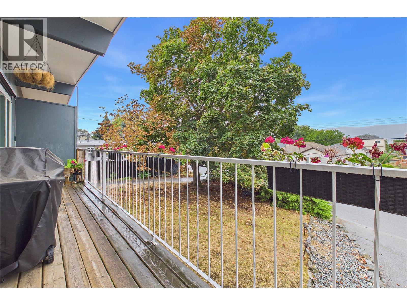 1393 Highland Drive S, Kelowna, British Columbia  V1Y 3W2 - Photo 8 - 10399566