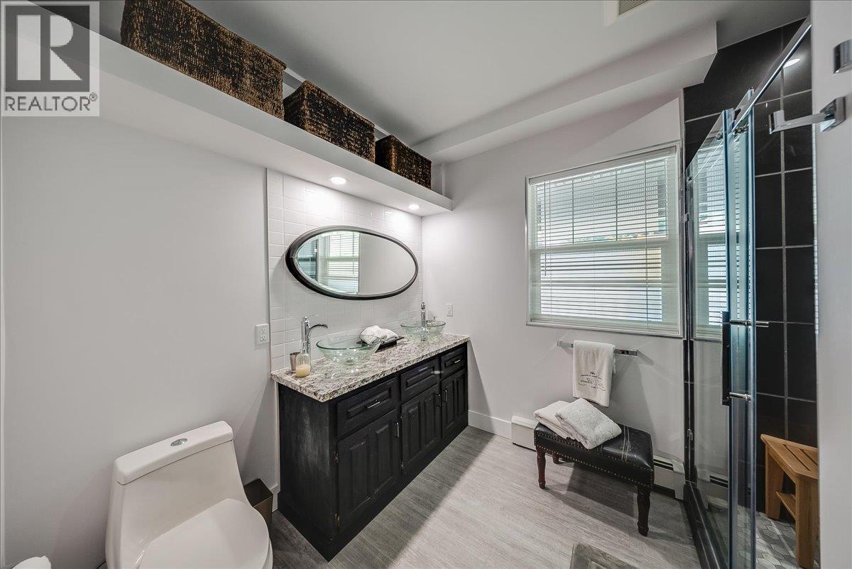 1195 Tamarac Avenue, Trail, British Columbia  V1R 4H8 - Photo 16 - 10399735