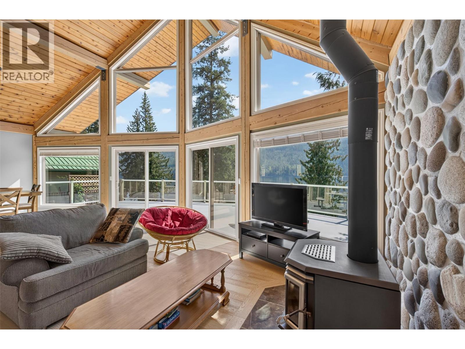 7540 Russel Fsr Creek Unit# 17, Barriere, British Columbia  V0E 0A9 - Photo 11 - 10399477