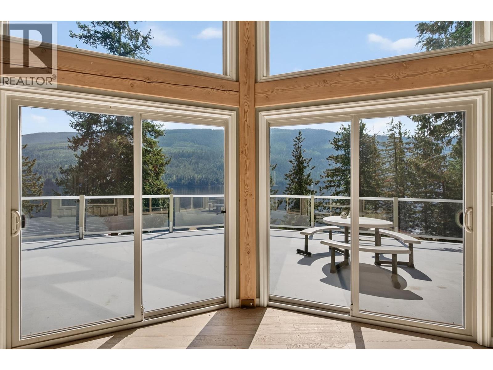 7540 Russel Fsr Creek Unit# 17, Barriere, British Columbia  V0E 0A9 - Photo 14 - 10399477