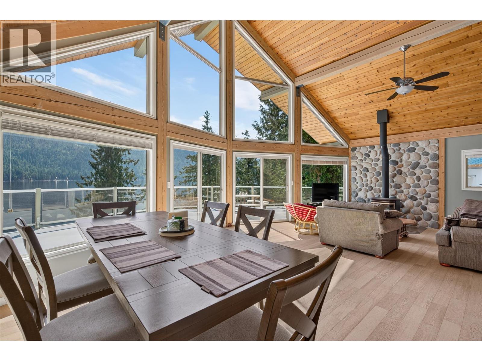 7540 Russel Fsr Creek Unit# 17, Barriere, British Columbia  V0E 0A9 - Photo 15 - 10399477