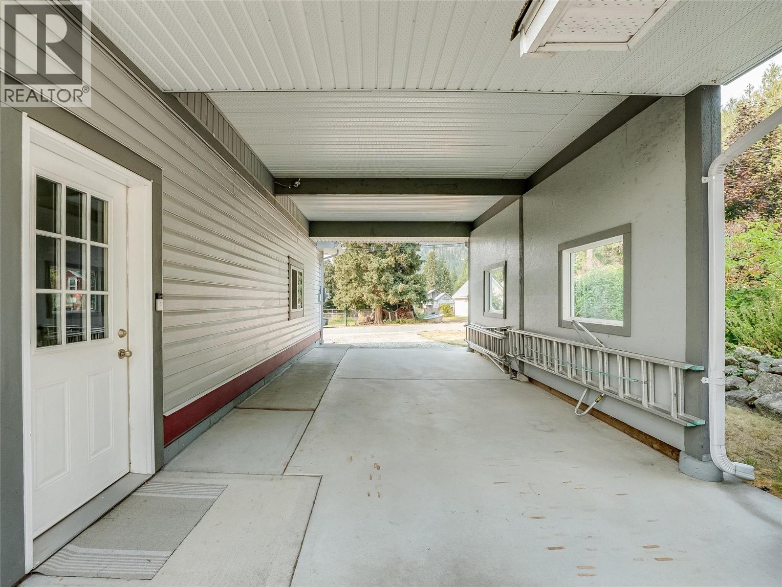 603 Fletcher Avenue, Slocan, British Columbia  V0G 2C0 - Photo 51 - 10399441