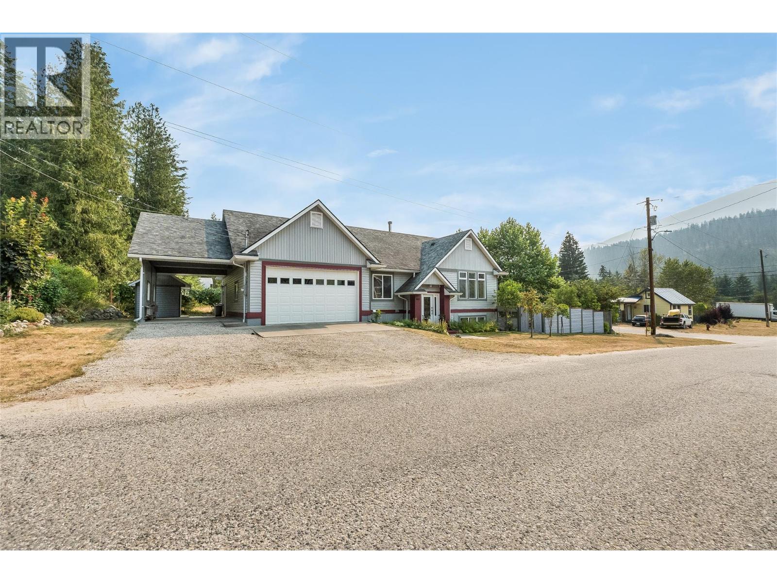603 Fletcher Avenue, Slocan, British Columbia  V0G 2C0 - Photo 72 - 10399441