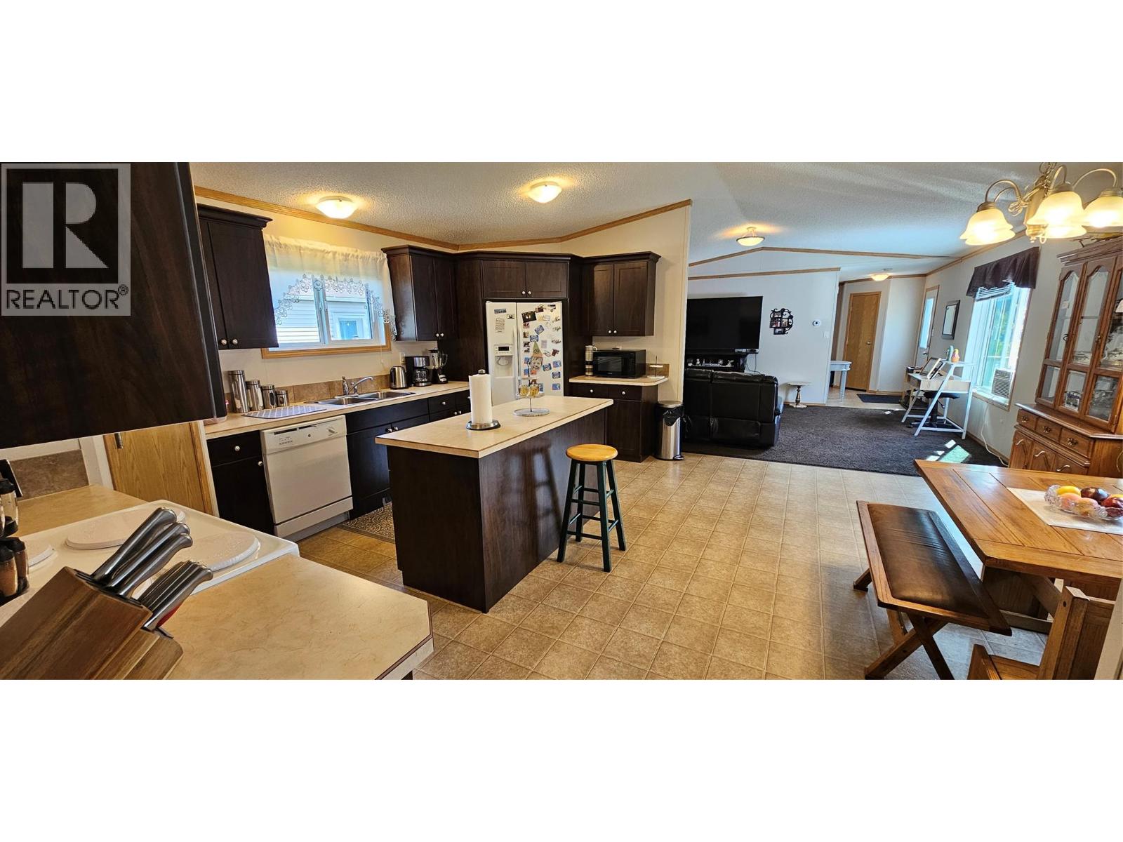 100 Aspen Drive Unit# 151, Sparwood, British Columbia  V0B 2G0 - Photo 6 - 10399444