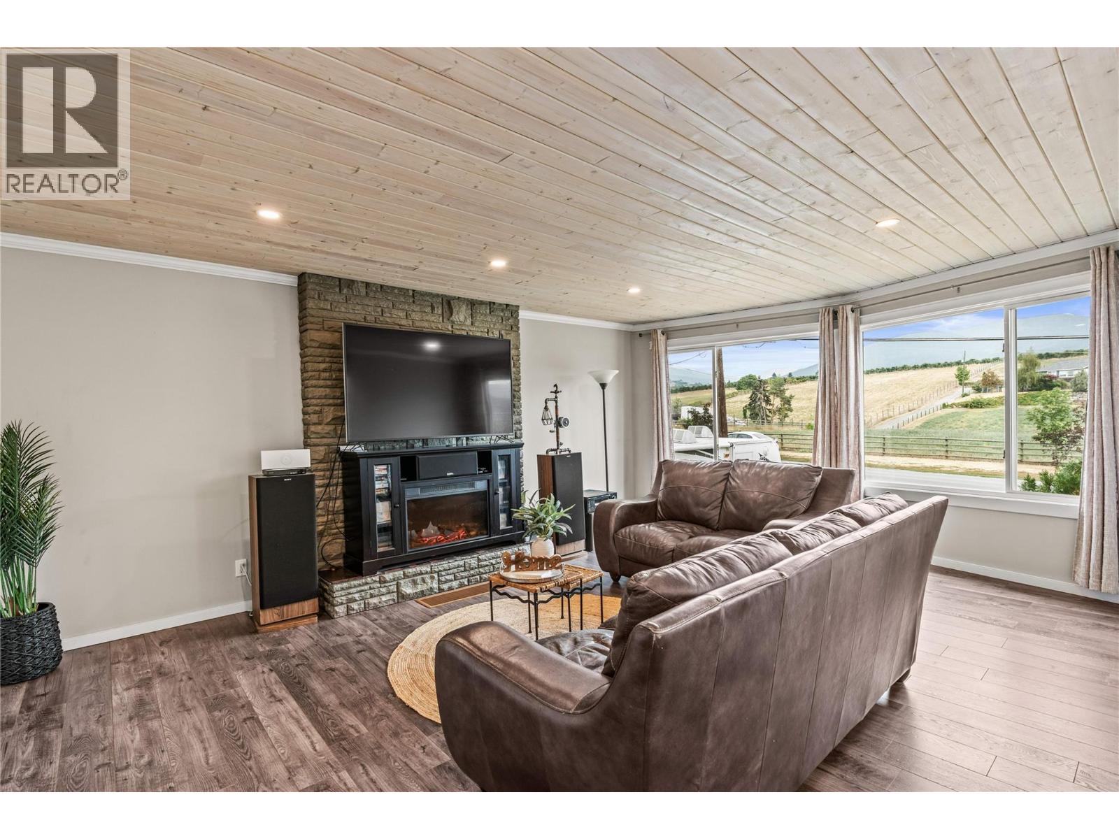 5861 Rimer Road, Vernon, British Columbia  V1B 3L3 - Photo 44 - 10396780