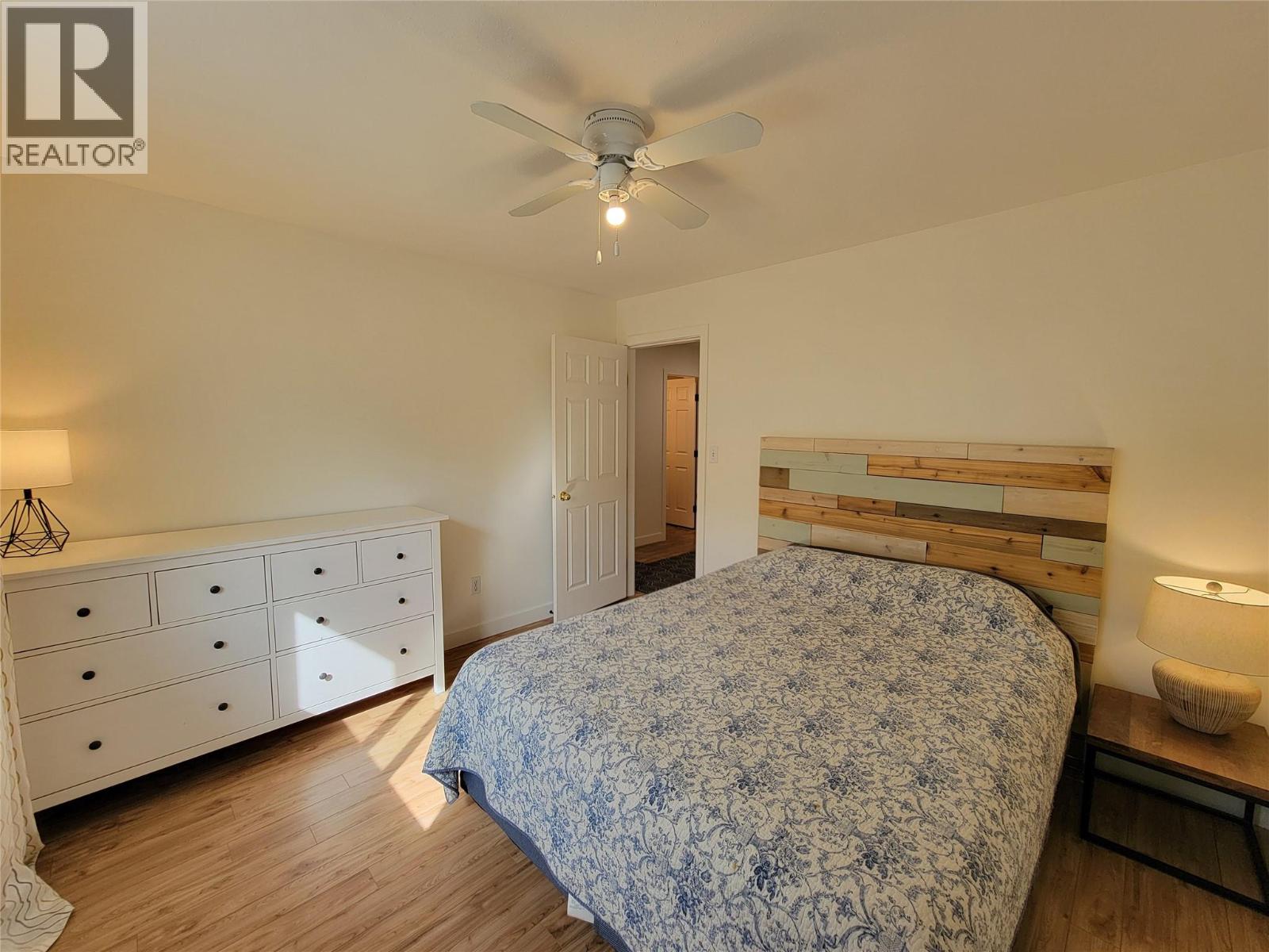 412 10th Avenue, Keremeos, British Columbia  V0X 1N3 - Photo 23 - 10399948