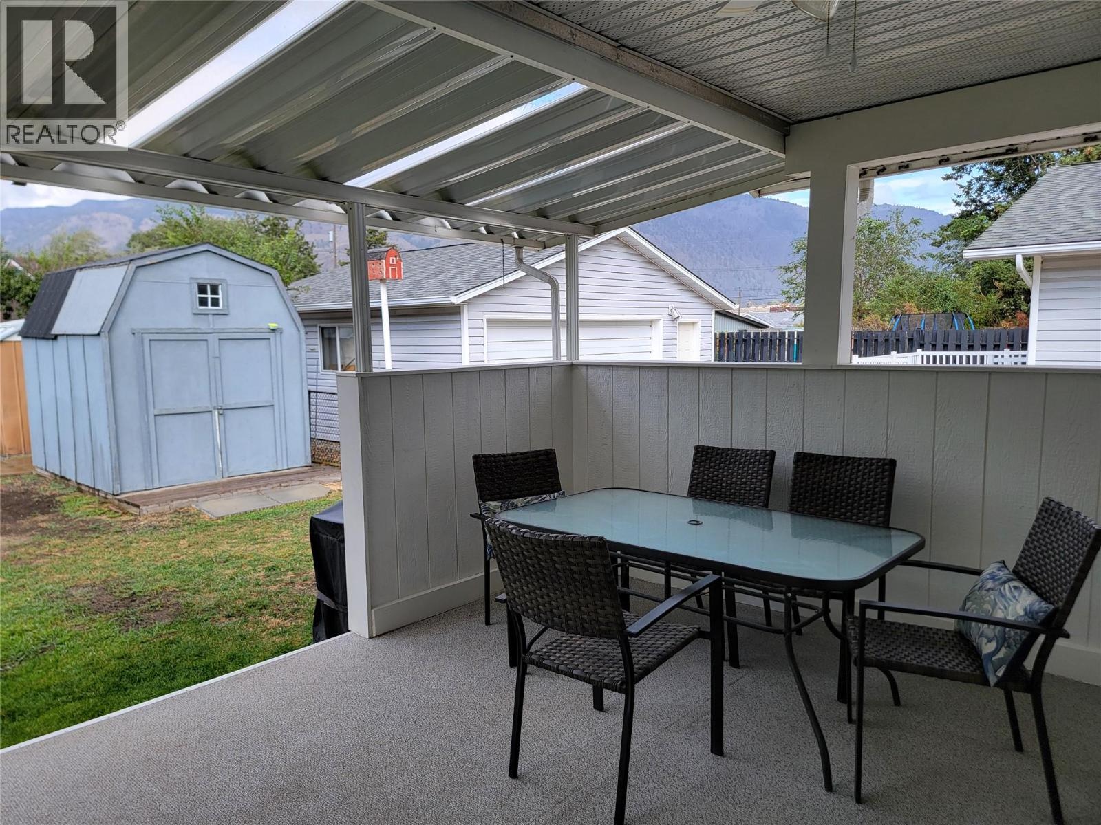 412 10th Avenue, Keremeos, British Columbia  V0X 1N3 - Photo 4 - 10399948