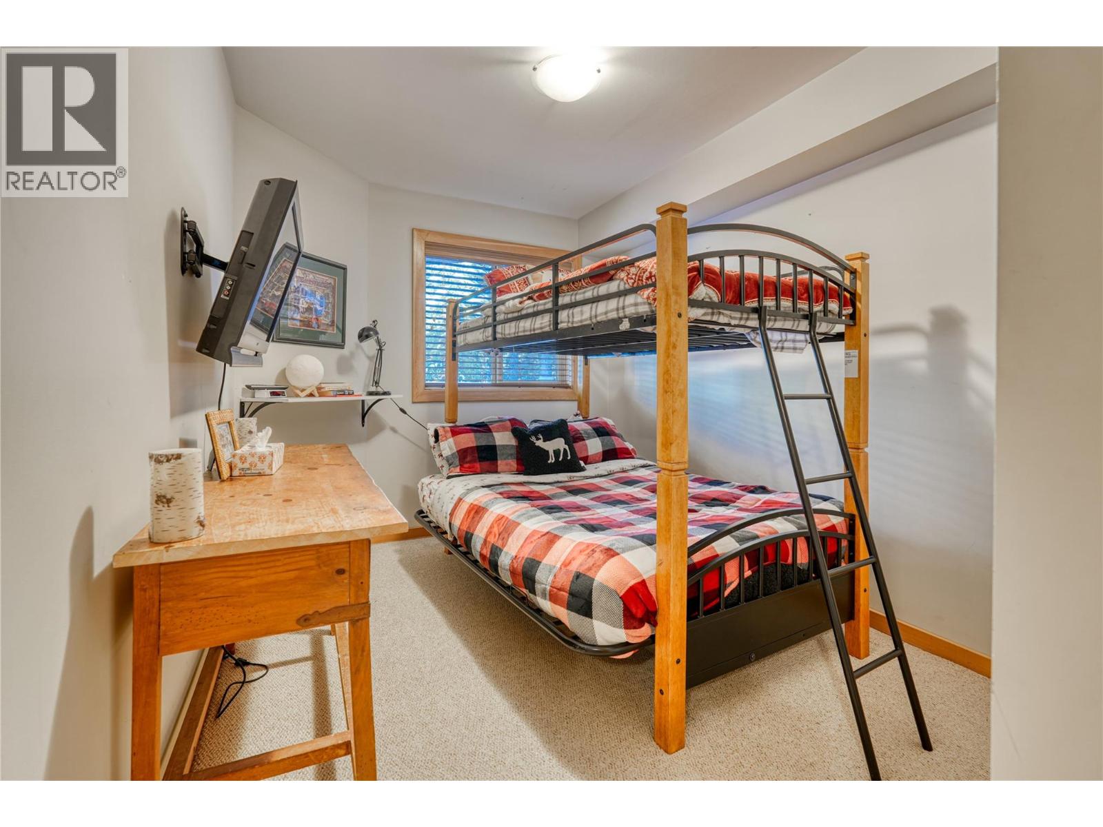 360 Strayhorse Road Unit# 3, Apex Mountain, British Columbia  V2A 0E2 - Photo 16 - 10399947
