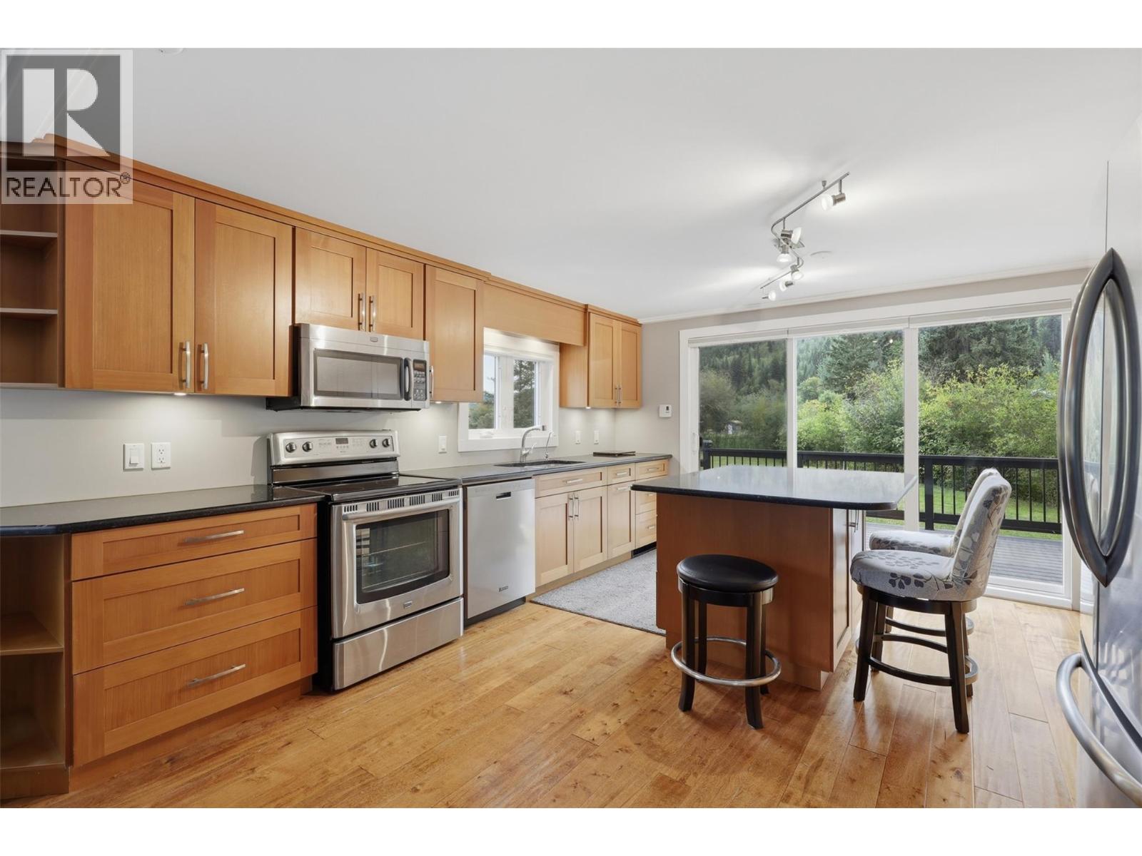3016 Mccreight Road, Kamloops, British Columbia  V0E 3E1 - Photo 3 - 10399879