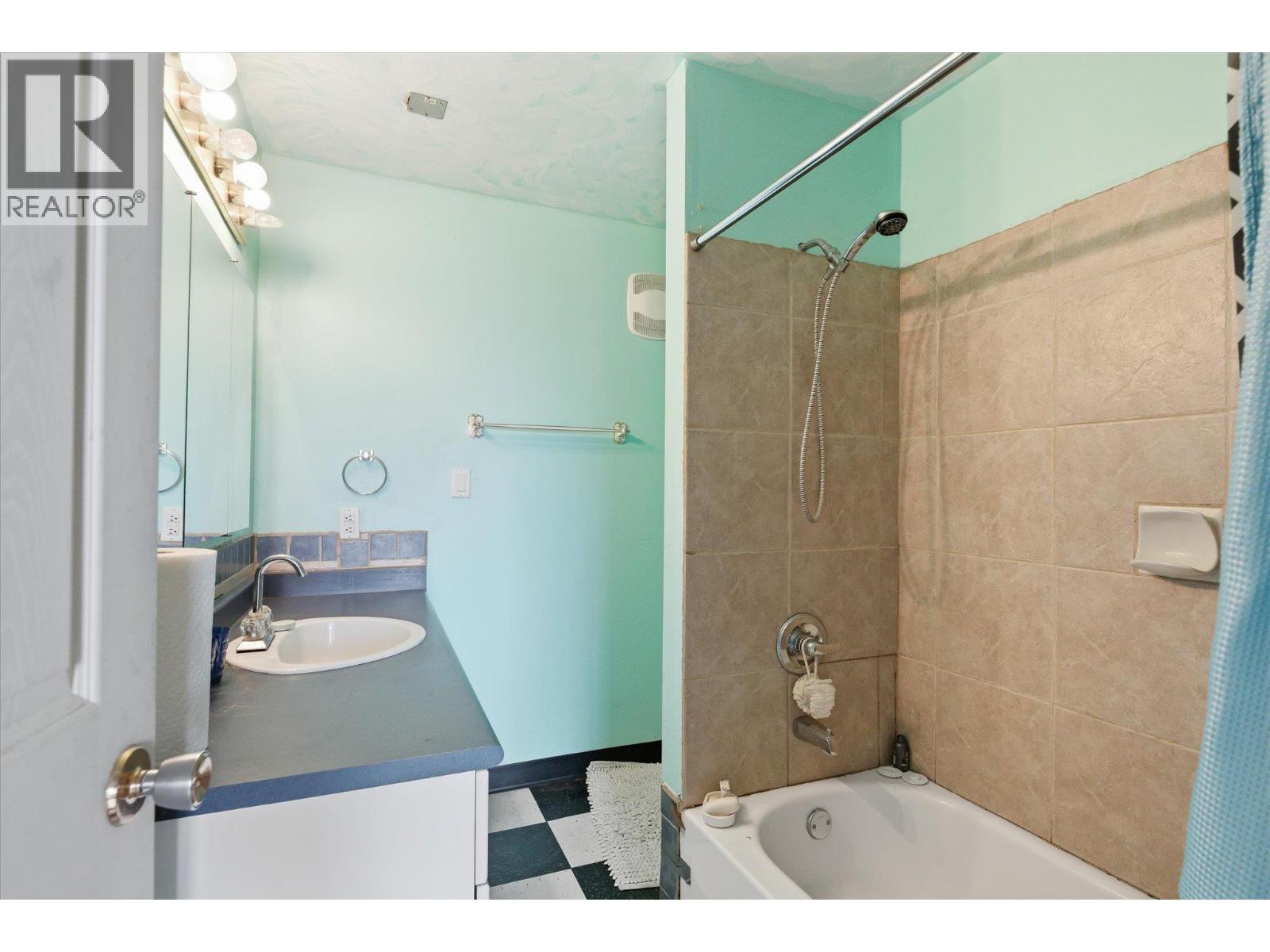 1460 Lund Road, Kelowna, British Columbia  V1X 4K4 - Photo 24 - 10398864