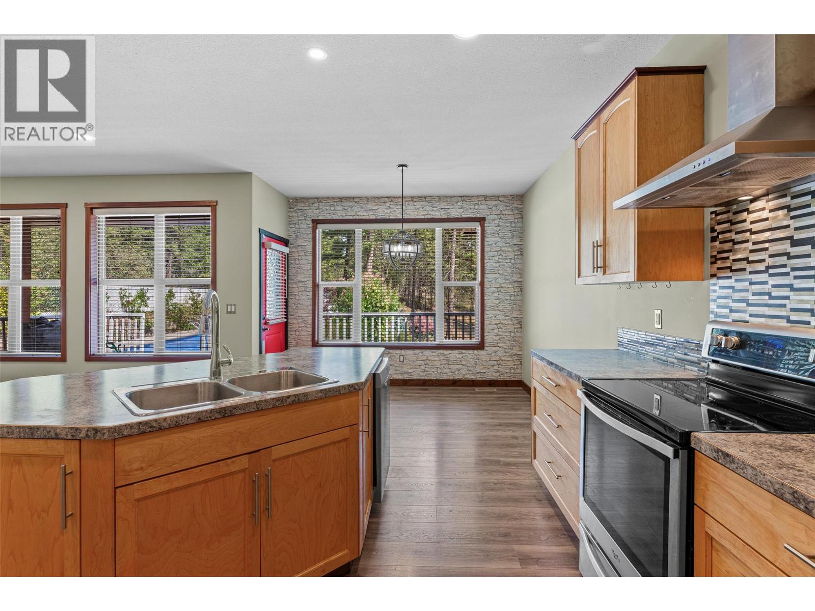 750 Firwood Road, Kelowna, British Columbia  V1Z 3V5 - Photo 15 - 10395626
