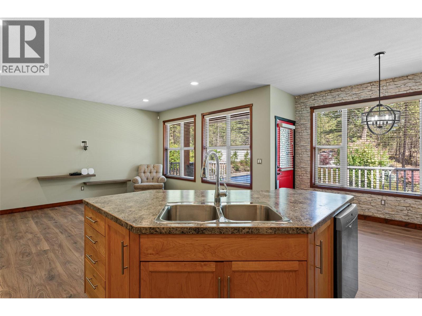 750 Firwood Road, Kelowna, British Columbia  V1Z 3V5 - Photo 16 - 10395626