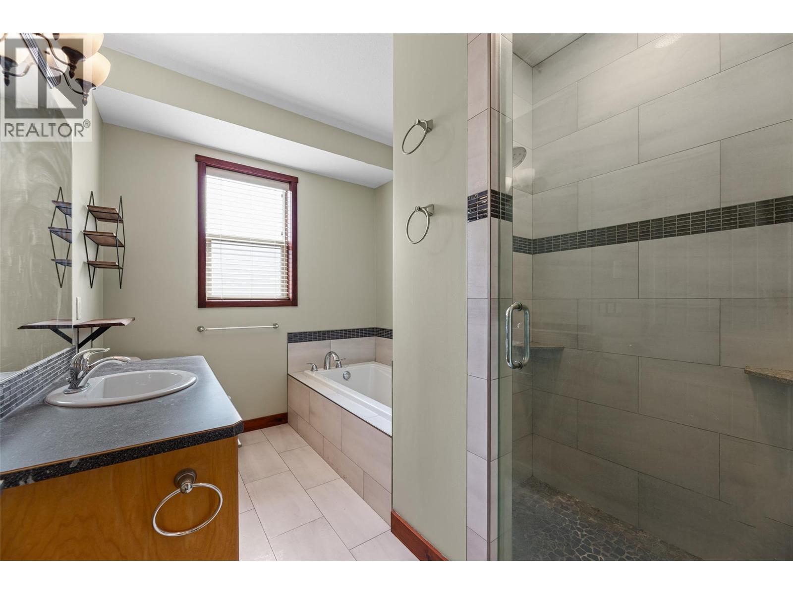 750 Firwood Road, Kelowna, British Columbia  V1Z 3V5 - Photo 33 - 10395626