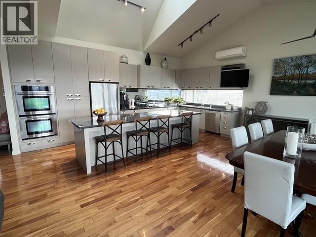 164 Williamson Place, Penticton, British Columbia  V2A 8N1 - Photo 2 - 10399934