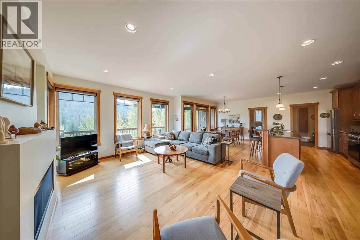 925 Redstone Drive, Rossland, British Columbia  V0G 1Y0 - Photo 24 - 10399786