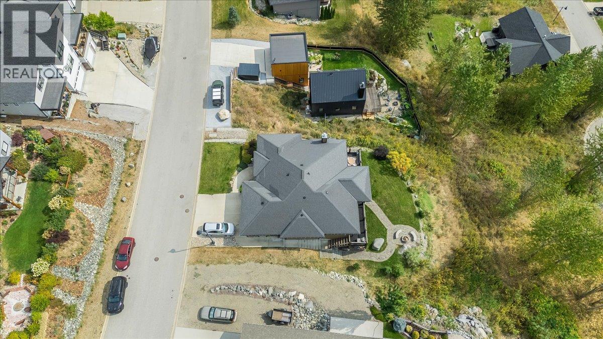 925 Redstone Drive, Rossland, British Columbia  V0G 1Y0 - Photo 5 - 10399786