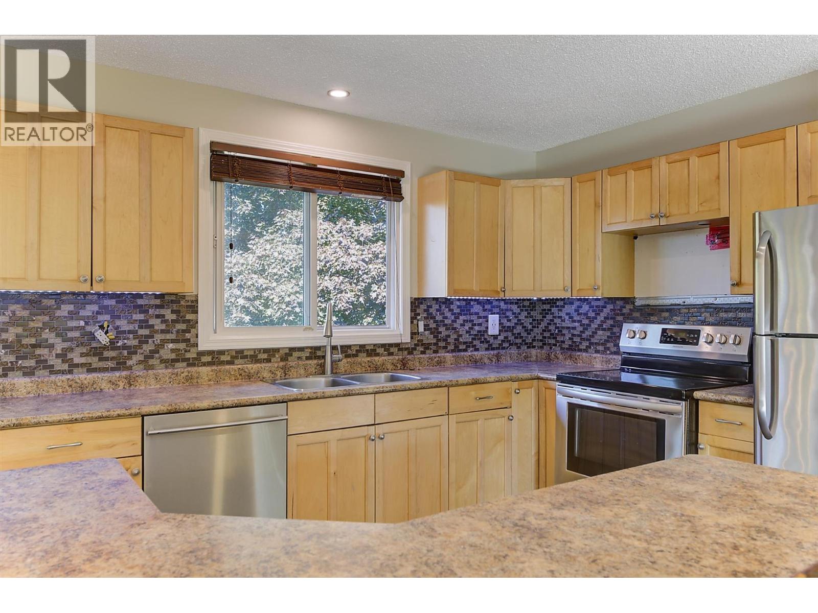 3570 Weston Road, Kelowna, British Columbia  V1X 6K2 - Photo 8 - 10398351
