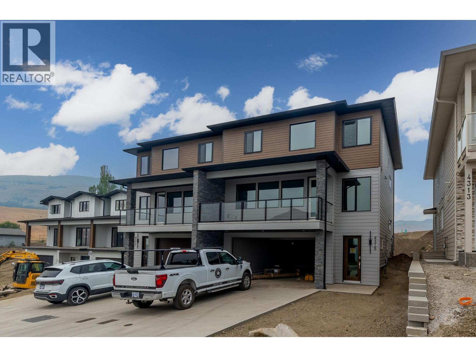 4315 Painted Turtle Drive, Vernon, British Columbia  V1H 1A2 - Photo 1 - 10399719