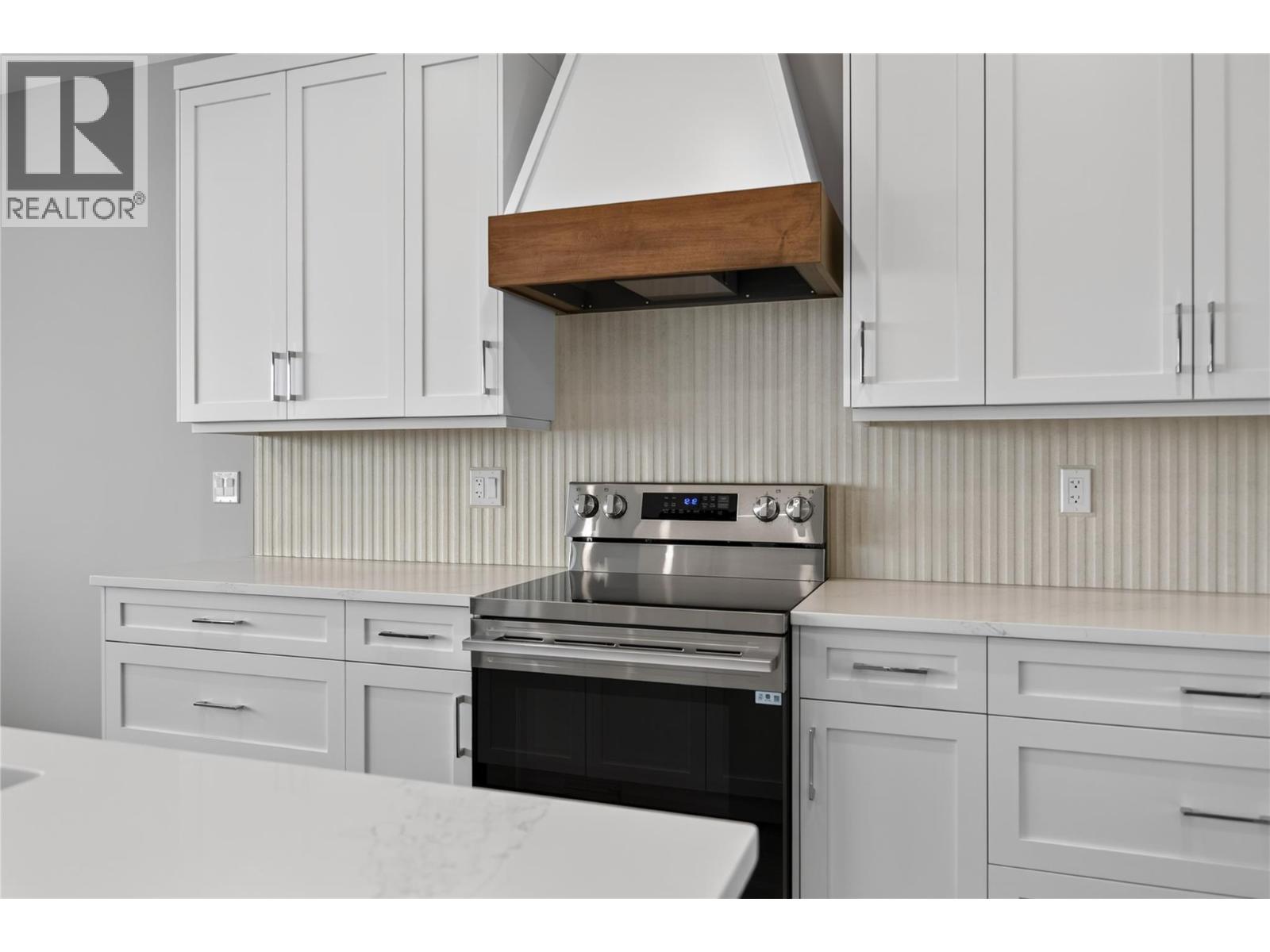 4315 Painted Turtle Drive, Vernon, British Columbia  V1H 1A2 - Photo 17 - 10399719