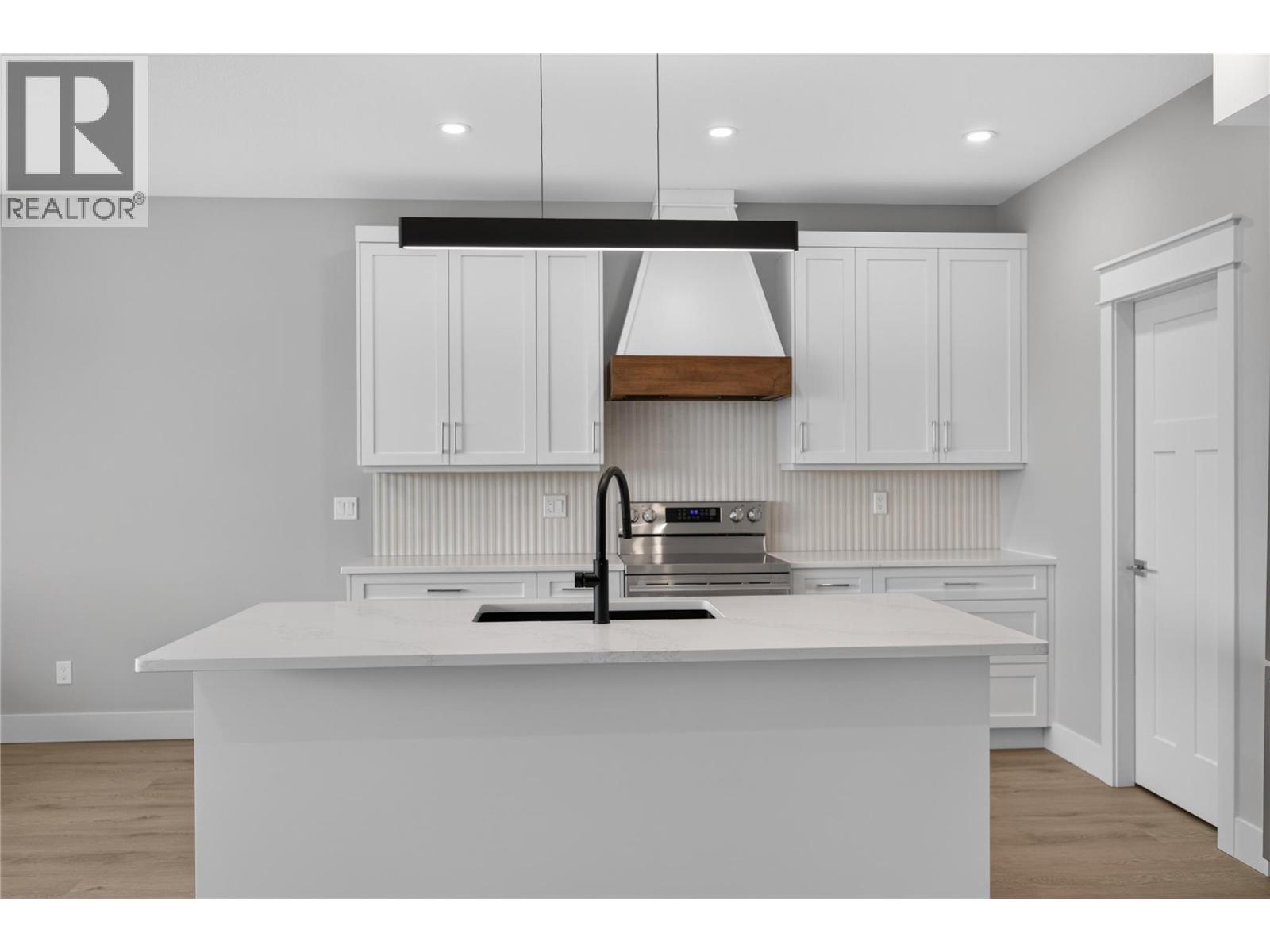 4315 Painted Turtle Drive, Vernon, British Columbia  V1H 1A2 - Photo 23 - 10399719