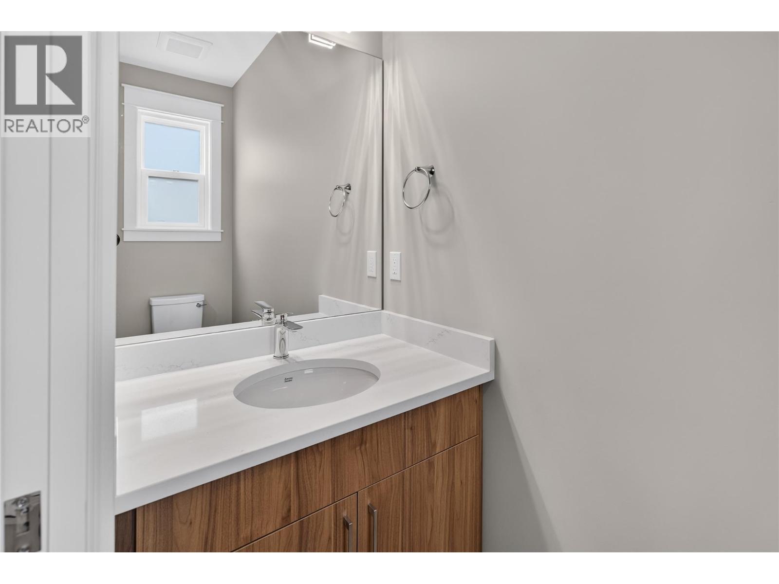 4315 Painted Turtle Drive, Vernon, British Columbia  V1H 1A2 - Photo 35 - 10399719