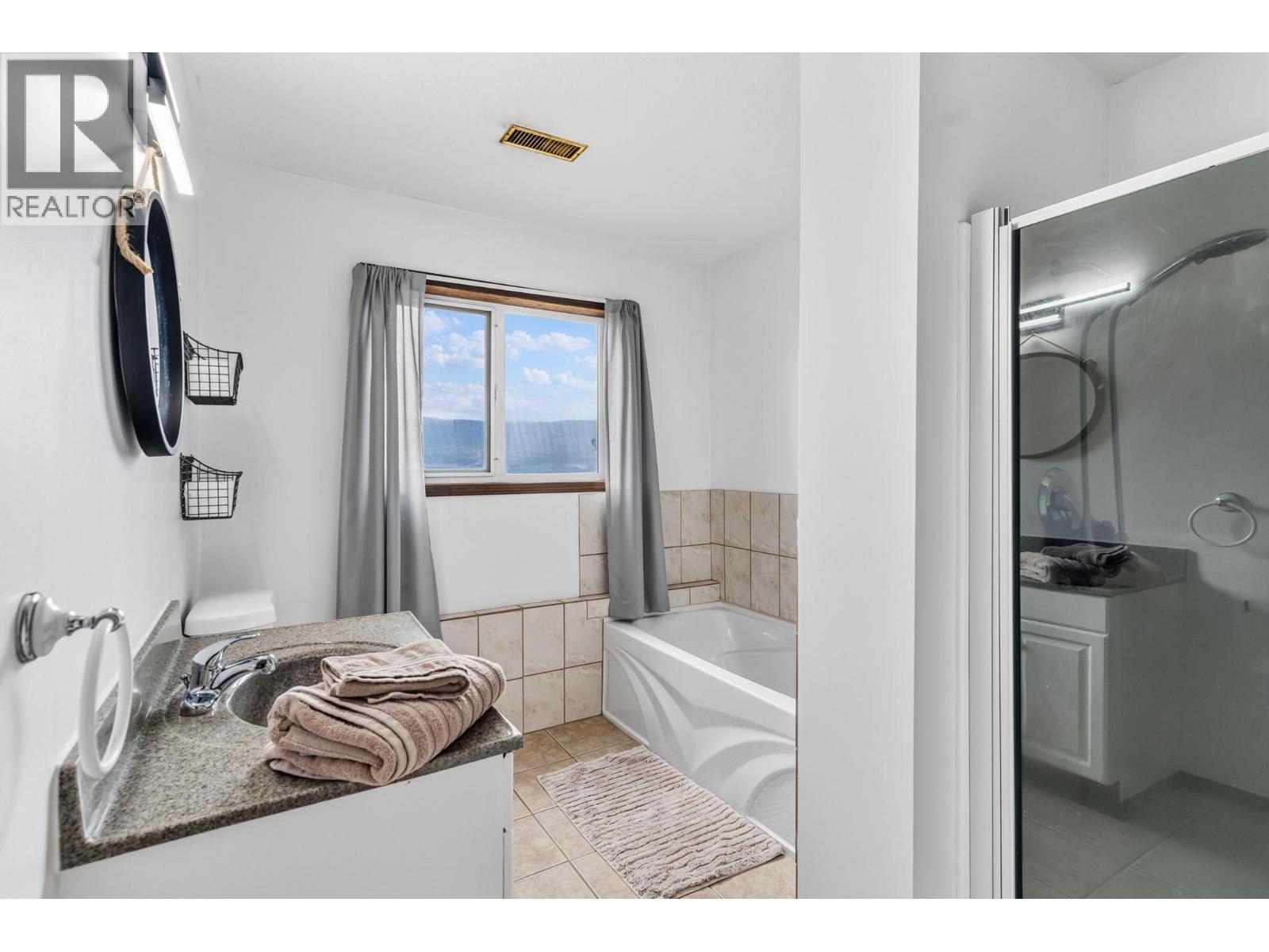 1108 Menu Road, West Kelowna, British Columbia  V1Z 2J5 - Photo 46 - 10399563