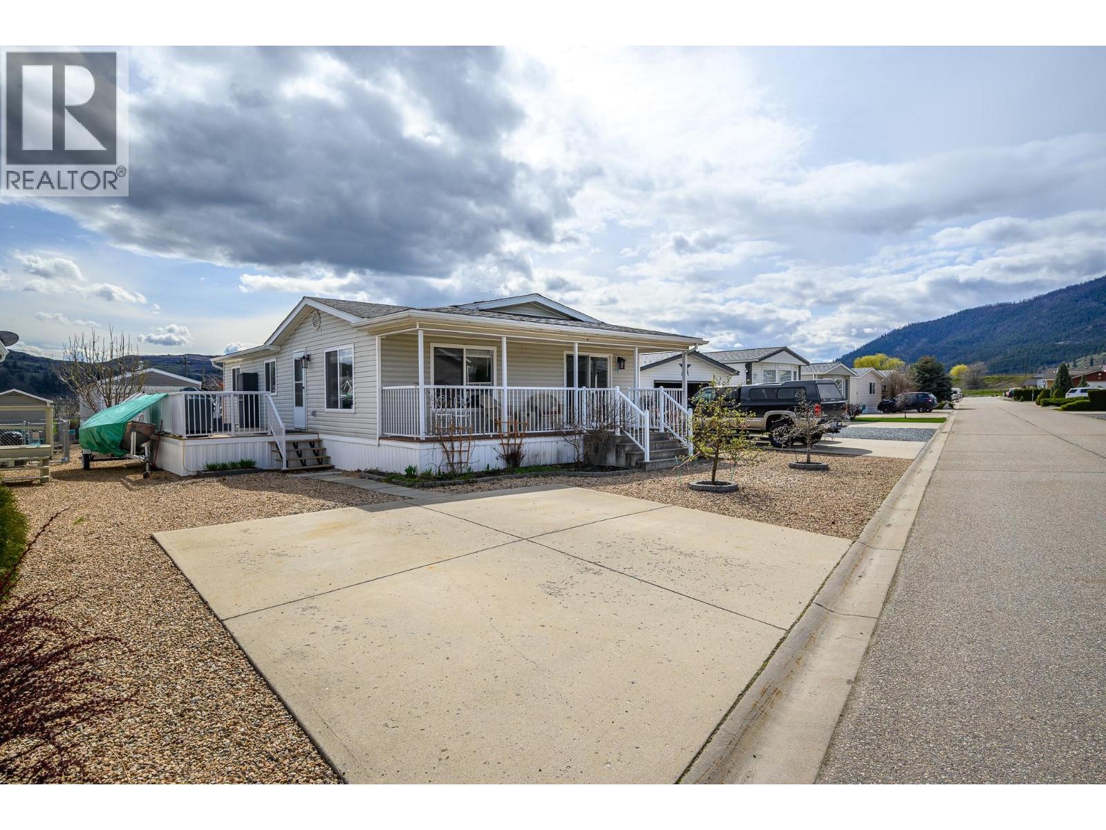 12560 Westside Road Unit# 21, Vernon, British Columbia  V1H 1S9 - Photo 2 - 10399936