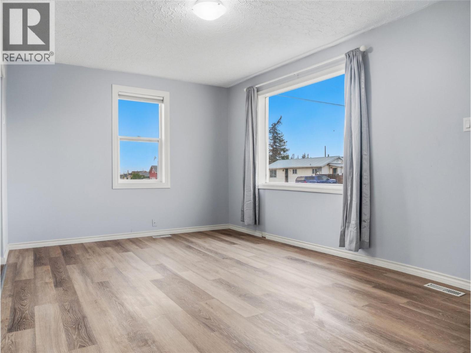 1331 101 Avenue, Dawson Creek, British Columbia  V1G 2A4 - Photo 5 - 10399956