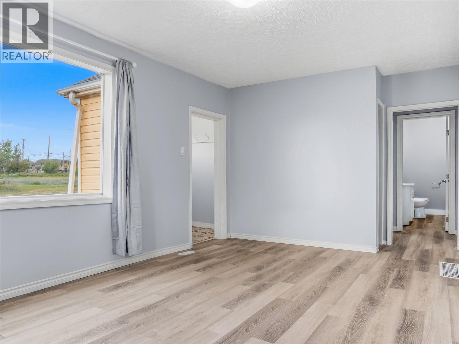 1331 101 Avenue, Dawson Creek, British Columbia  V1G 2A4 - Photo 7 - 10399956