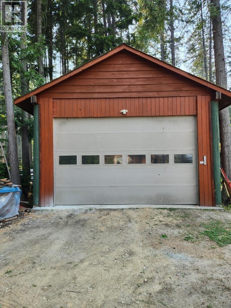 1273 & 1265 Queens Bay Road, Balfour, British Columbia  V0G 1C0 - Photo 11 - 10399623