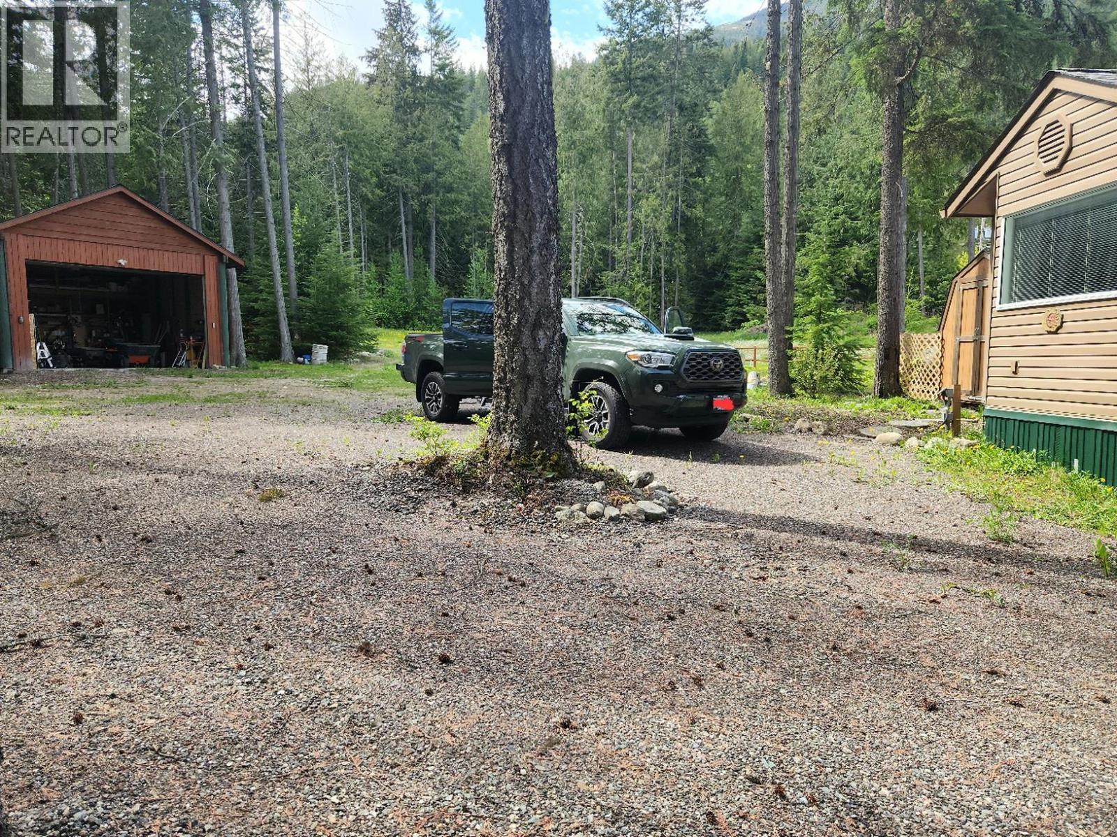 1273 & 1265 Queens Bay Road, Balfour, British Columbia  V0G 1C0 - Photo 16 - 10399623