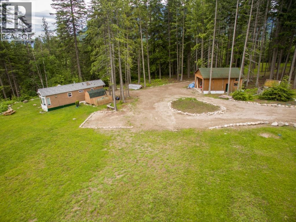 1273 & 1265 Queens Bay Road, Balfour, British Columbia  V0G 1C0 - Photo 22 - 10399623