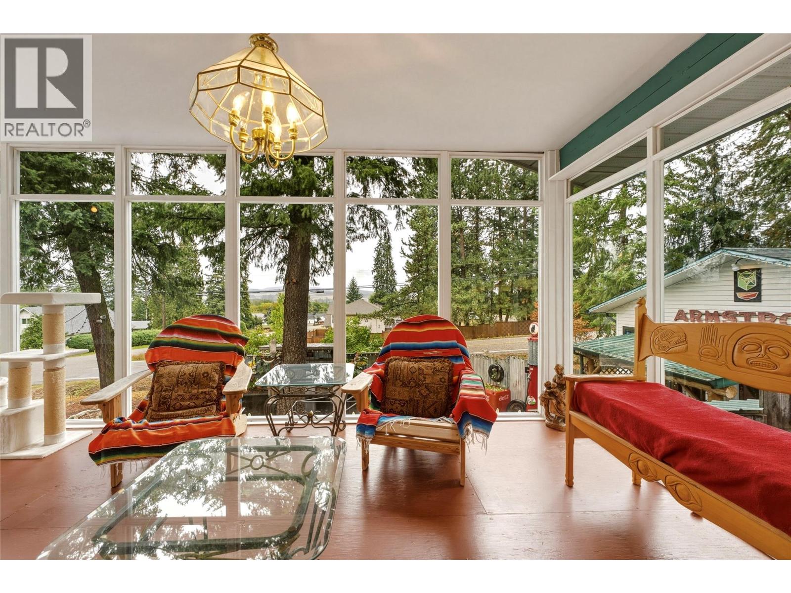 3304 Sidney Crescent, Spallumcheen, British Columbia  V4Y 0S7 - Photo 8 - 10399949