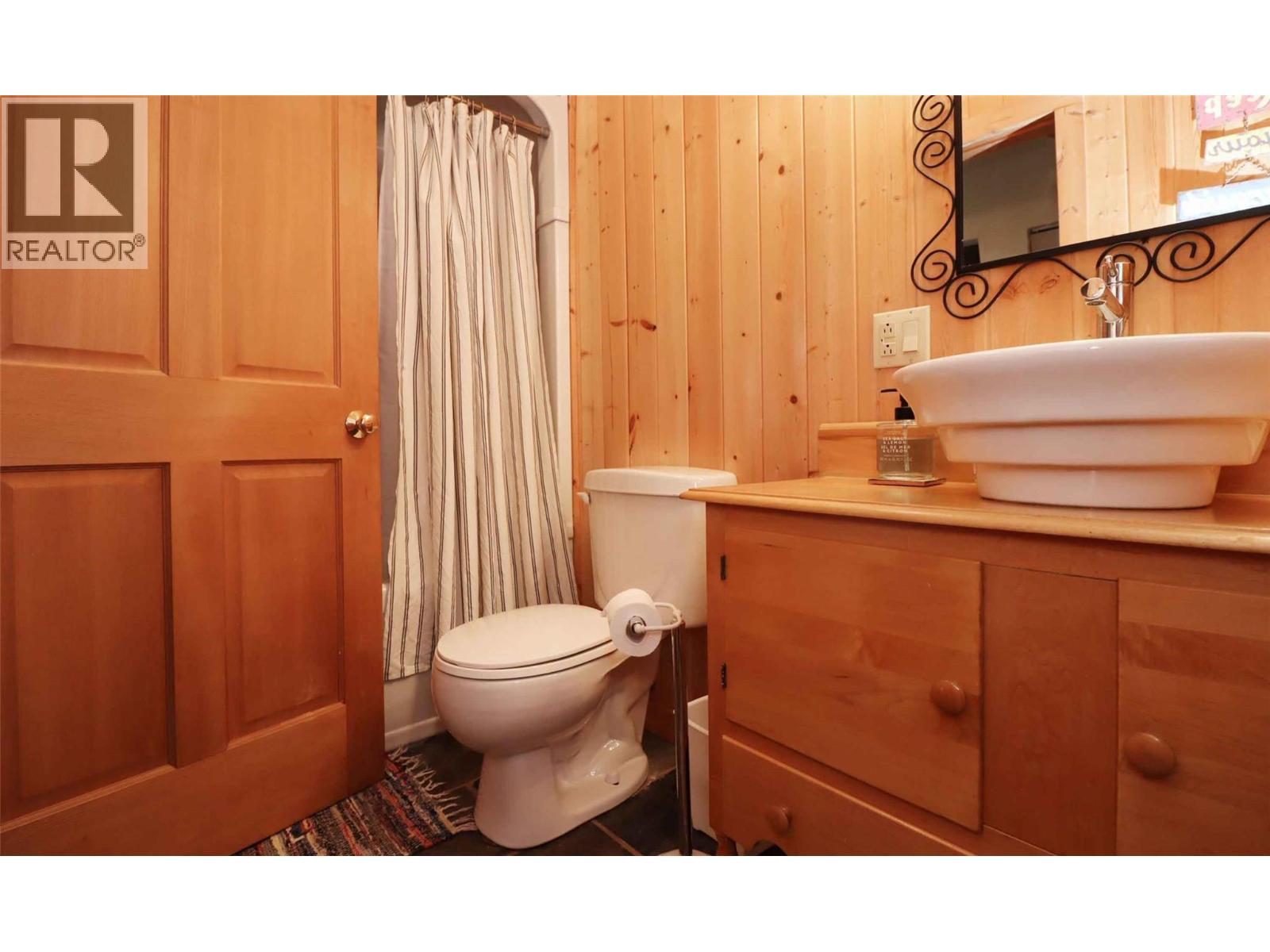 957 Little Shuswap Lake Road, Chase, British Columbia  V0E 1M2 - Photo 12 - 10399275